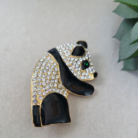 Vintage Brooch Pin Gold Pave and Black Enamel Panda Bear - Picture 3 of 7